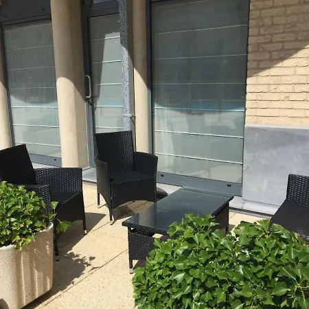 Appartamento Deluxe With Shared Pool *